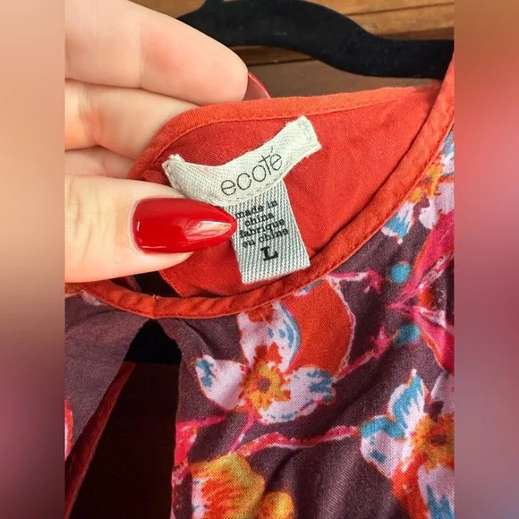 Urban Outfitters Ecote Tyler split-neck bell-sleeve mini dress - Picture 4 of 7